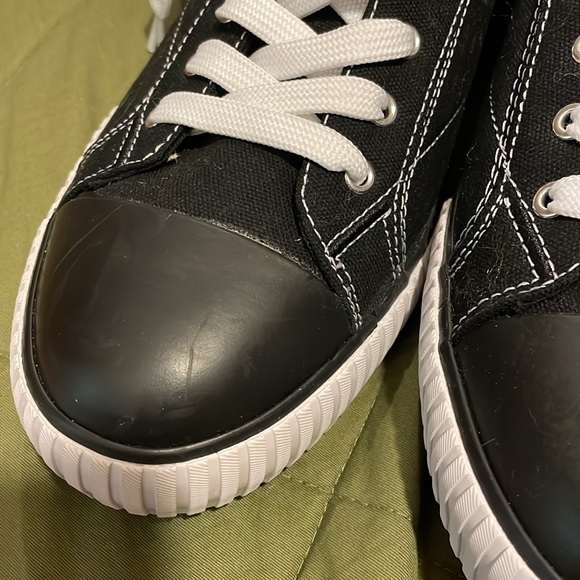 NWOT LEVI’S mens Black & white lace up canvas sneakers size 13 - Picture 8 of 10